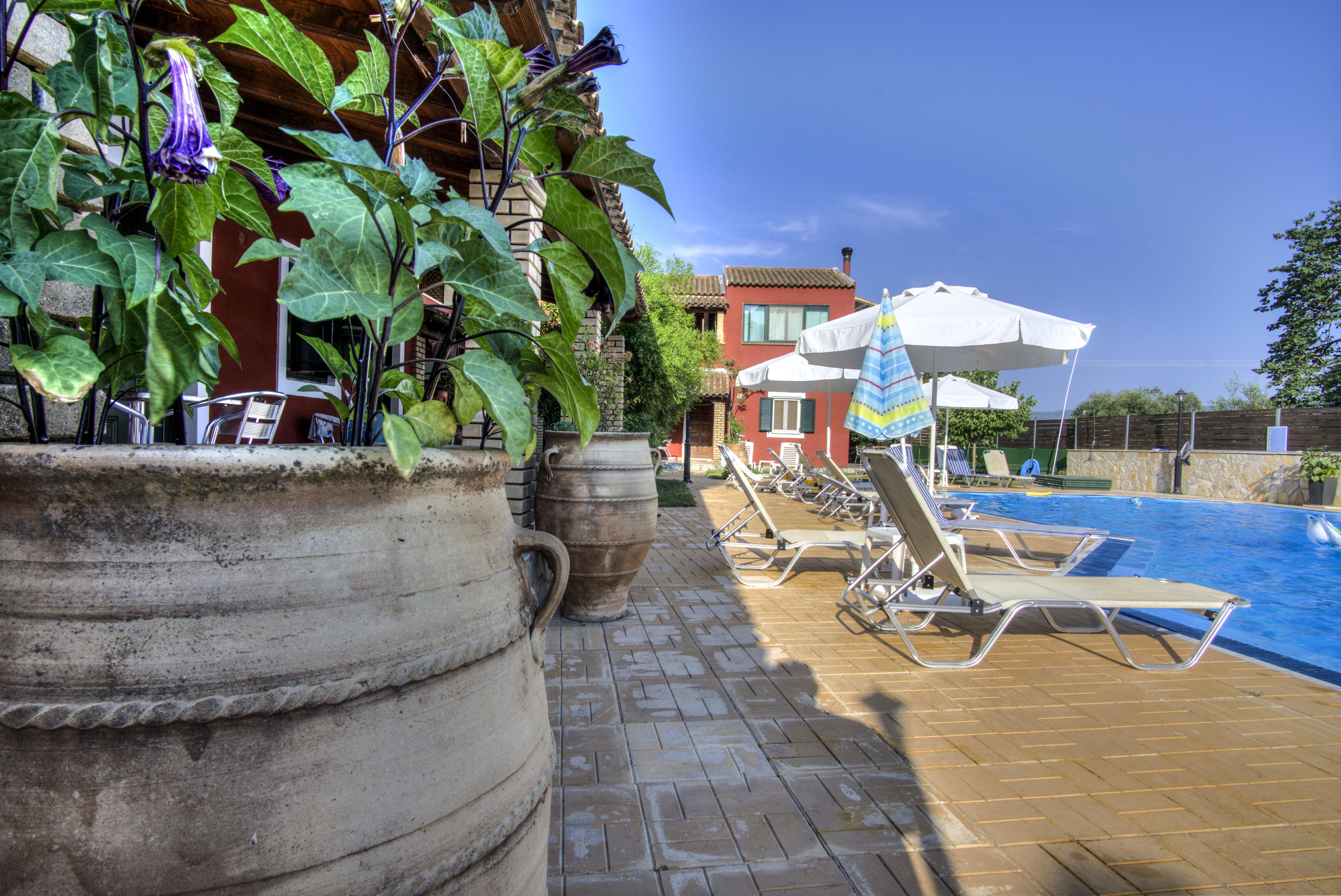 Blue Dream Aparthotel Velonádes